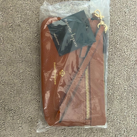 Vegan Leather Wristlet - BRAND NEW - Picture 1 of 2